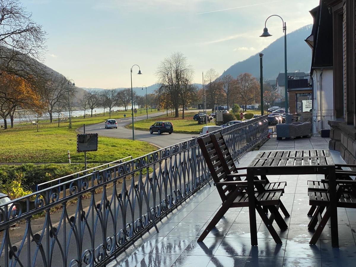 Direkter Moselblick 126M² Grosser Altbau Und Terrasse Sankt Aldegund Exterior photo